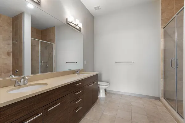 $5,000 | 2728 McKinnon Street, Unit 2106, Dallas, TX 75201