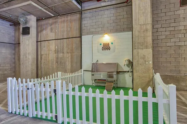 $5,000 | 2728 McKinnon Street, Unit 2106, Dallas, TX 75201