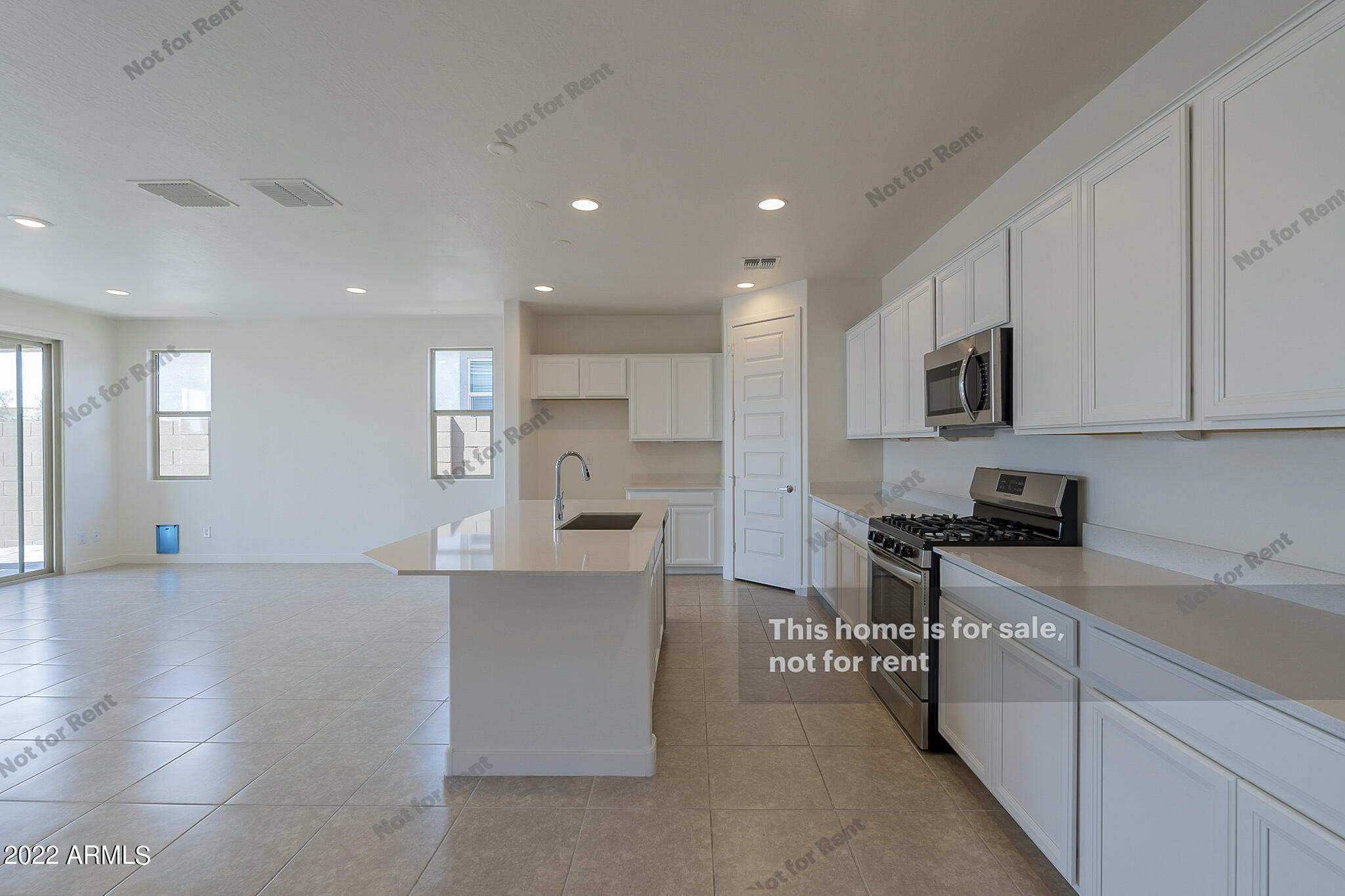 2698 South Reavis Falls Road Apache Junction, AZ 85119 - Photo 8 of 26 listing_7