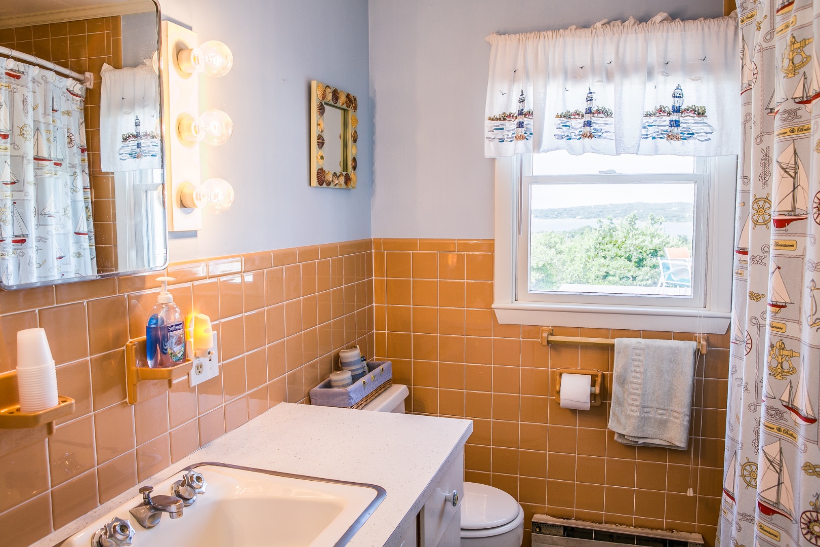 5 Lovey's Cove Road Chilmark, MA 02535 - Photo 13 of 16 Gallery Image 13