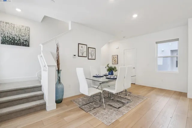 $999,000 | 5420 Central Parkway, Unit B, Dublin, CA 94568