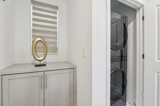 $999,000 | 5420 Central Parkway, Unit B, Dublin, CA 94568