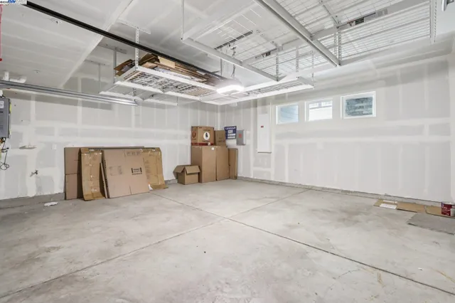 $999,000 | 5420 Central Parkway, Unit B, Dublin, CA 94568