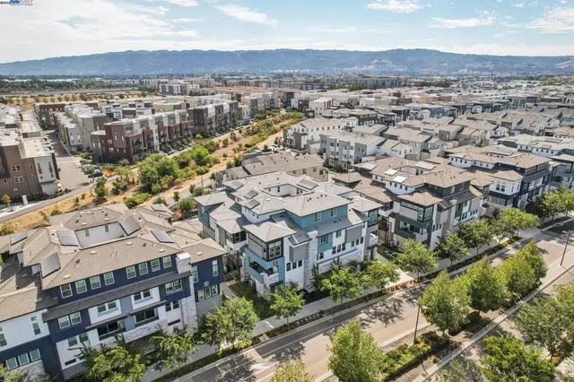 $999,000 | 5420 Central Parkway, Unit B, Dublin, CA 94568