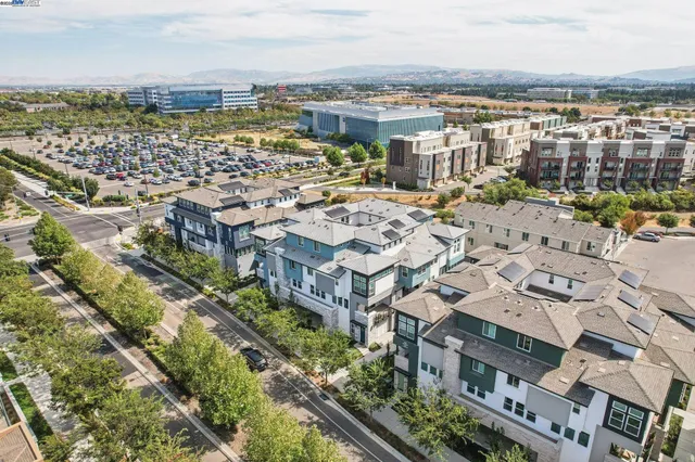 $999,000 | 5420 Central Parkway, Unit B, Dublin, CA 94568