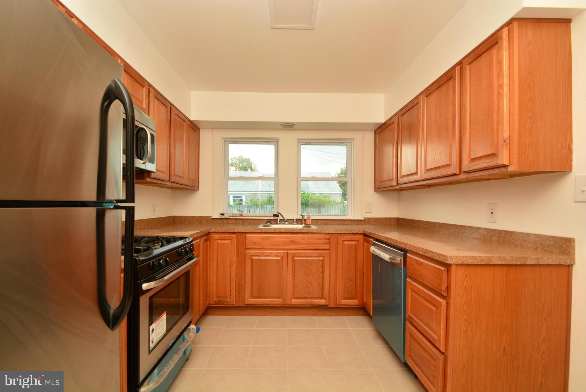214 German Hill Road Dundalk, MD 21222 - Photo 3 of 22 Kitchen