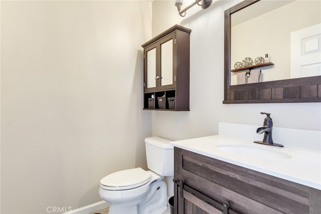 1182 Mountain Gate Road Upland, CA 91786 - Photo 11 of 25 Guest bathroom