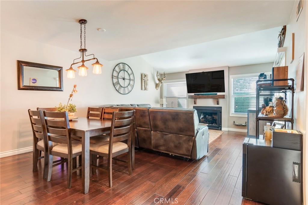 1182 Mountain Gate Road Upland, CA 91786 - Photo 4 of 25 Spacious Family Room