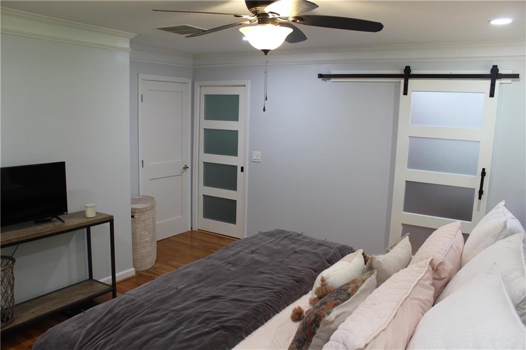 4989 Mountclaire Road Stone Mountain, GA 30087 - Photo 12 of 24