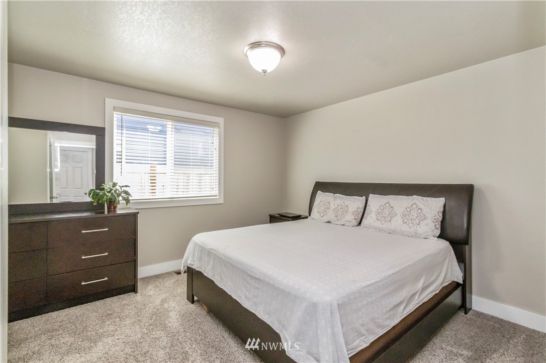 12613 38th Avenue Southeast Everett, WA 98208 - Photo 19 of 36