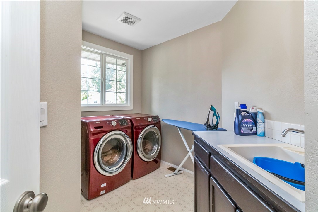 12613 38th Avenue Southeast Everett, WA 98208 - Photo 26 of 36