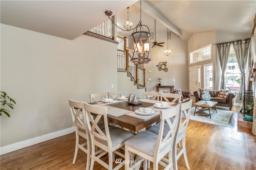 12613 38th Avenue Southeast Everett, WA 98208 - Photo 5 of 36