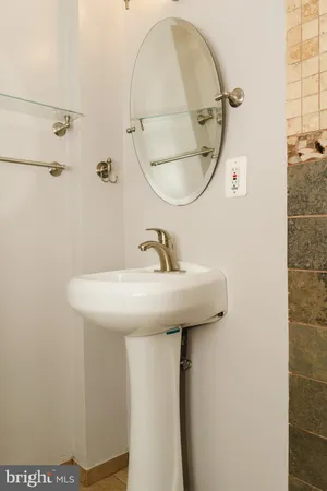 $3,600 | 636 Kenyon Street Northwest, Washington, DC 20010