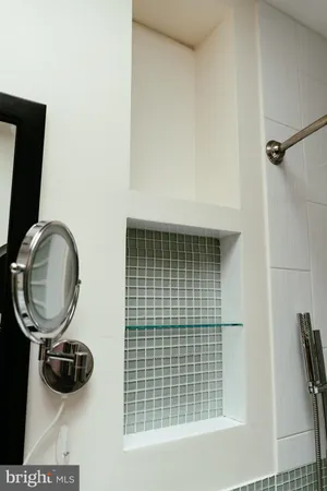 $3,600 | 636 Kenyon Street Northwest, Washington, DC 20010