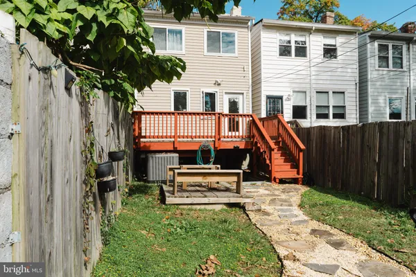 $3,600 | 636 Kenyon Street Northwest, Washington, DC 20010