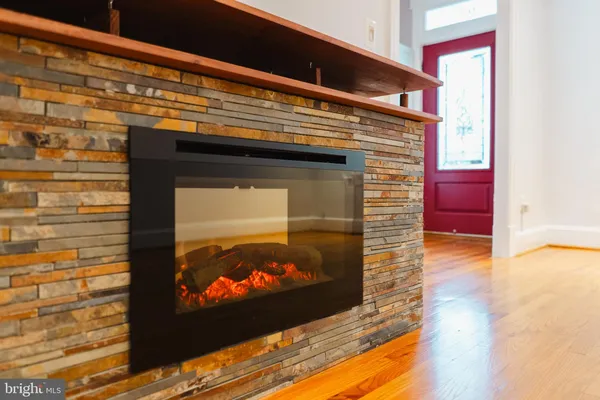 $3,600 | 636 Kenyon Street Northwest, Washington, DC 20010