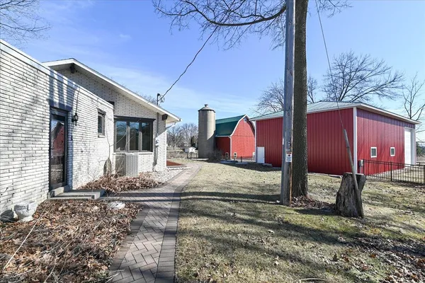 $999,000 | 2695 Gaston Road, Cottage Grove, WI 53527