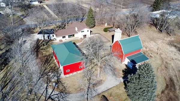 $999,000 | 2695 Gaston Road, Cottage Grove, WI 53527