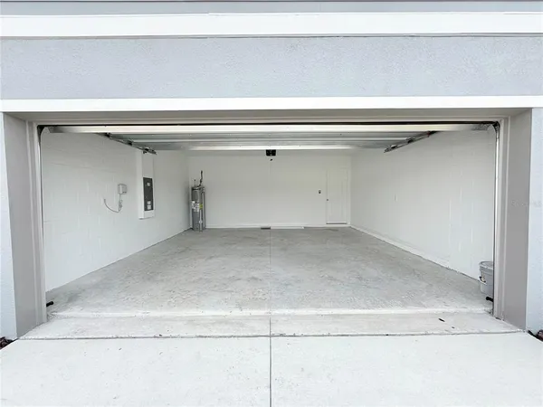 $1,975 | 3809 Northeast 32nd Court, Ocala, FL 34479