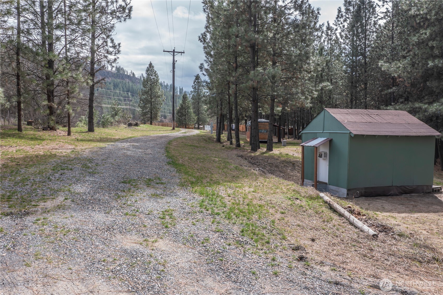 1274 Peachcrest Road, Unit F Kettle Falls, WA 99141 - Photo 21 of 24 Gallery Image 21