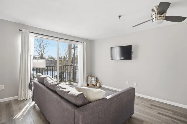 $179,900 | 131 Lake Street, Unit 204, Gilford, NH 03246