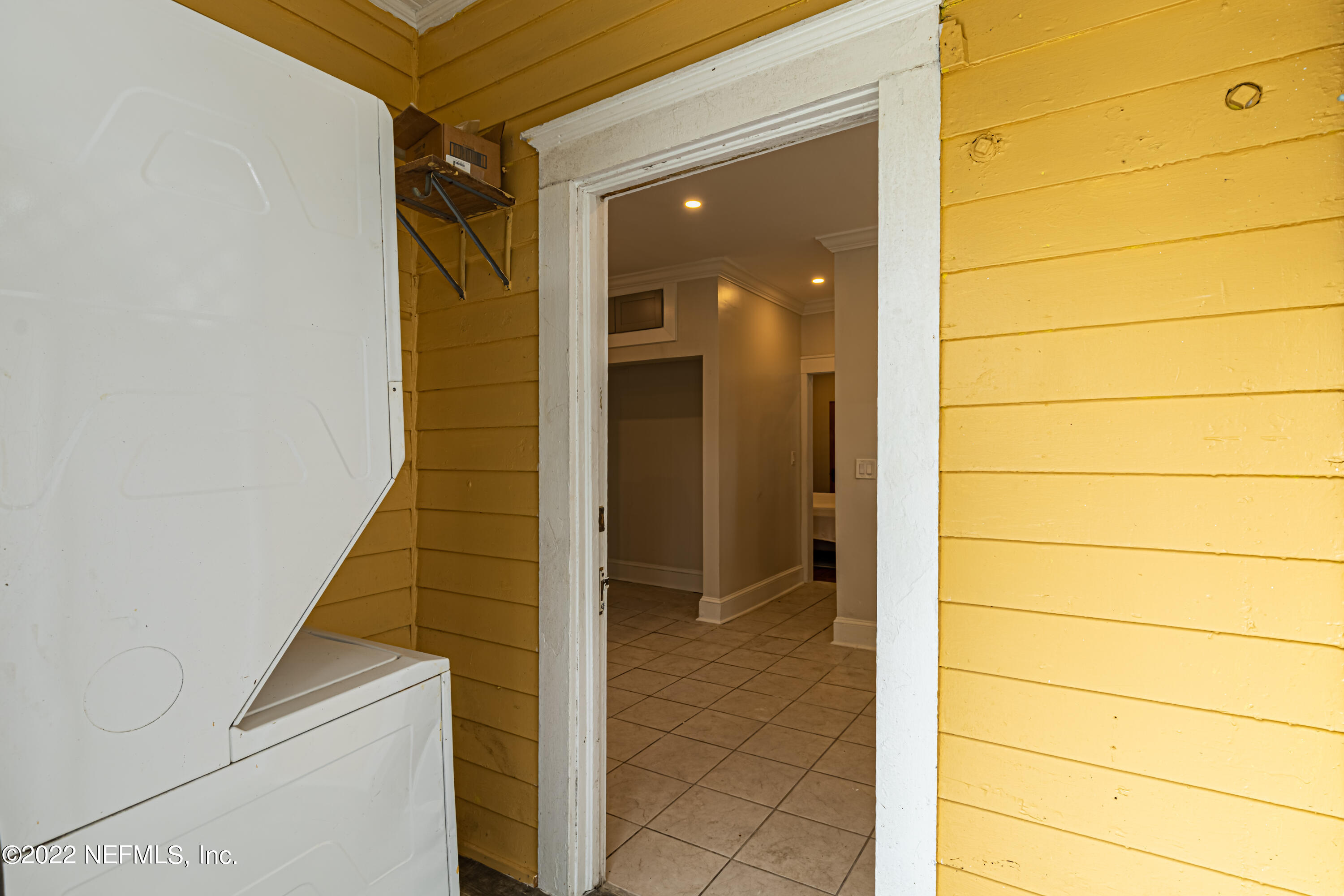 2657 Post Street Jacksonville, FL 32204 - Photo 19 of 35 LAUNDRY ROOM