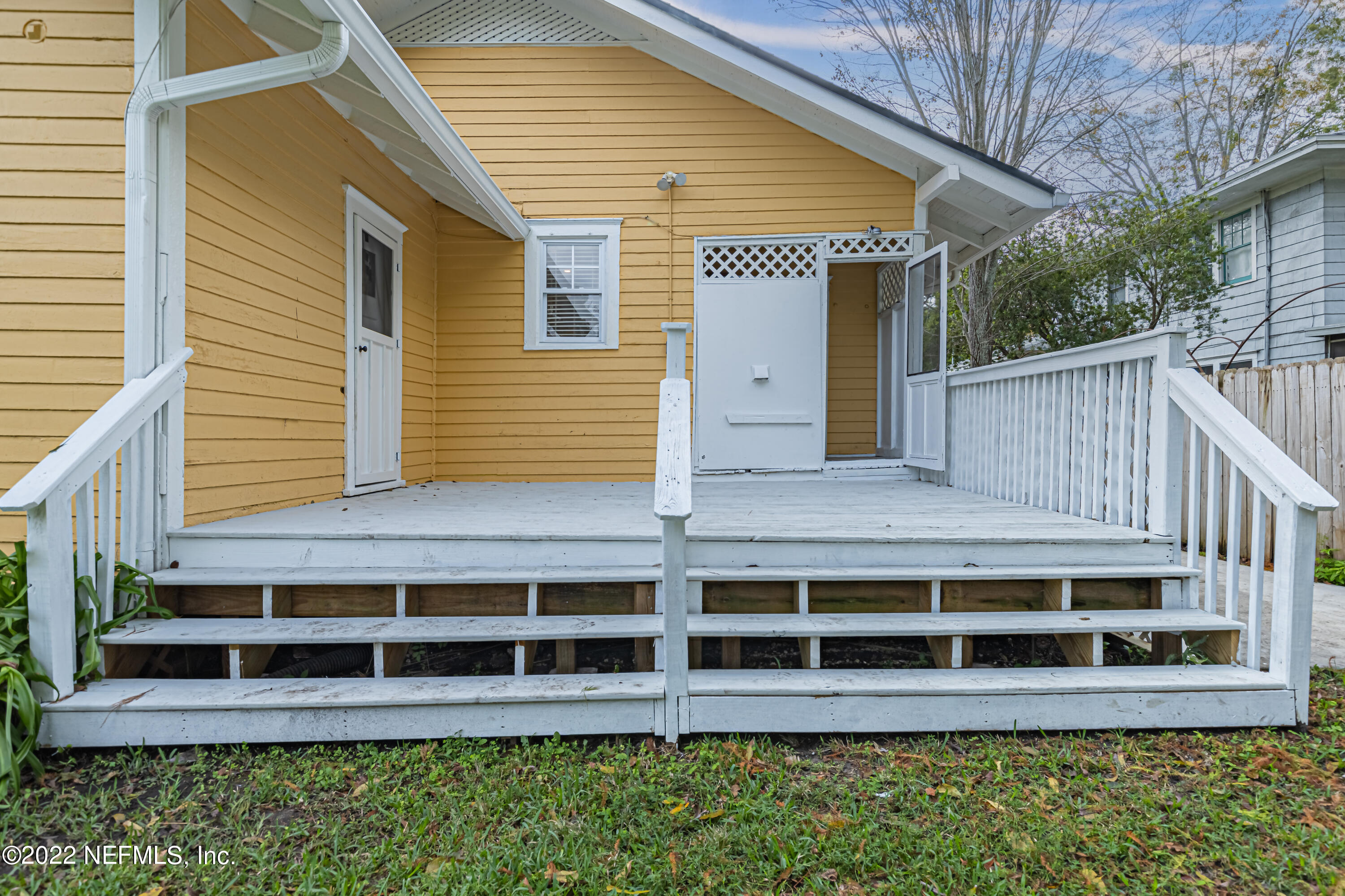 2657 Post Street Jacksonville, FL 32204 - Photo 31 of 35 SHARED BACK PATIO