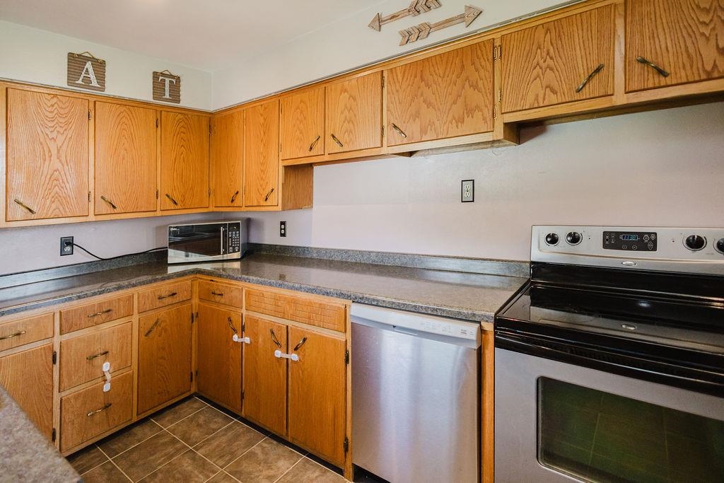 311 North Westmor Street Spring Green, WI 53588 - Photo 19 of 40