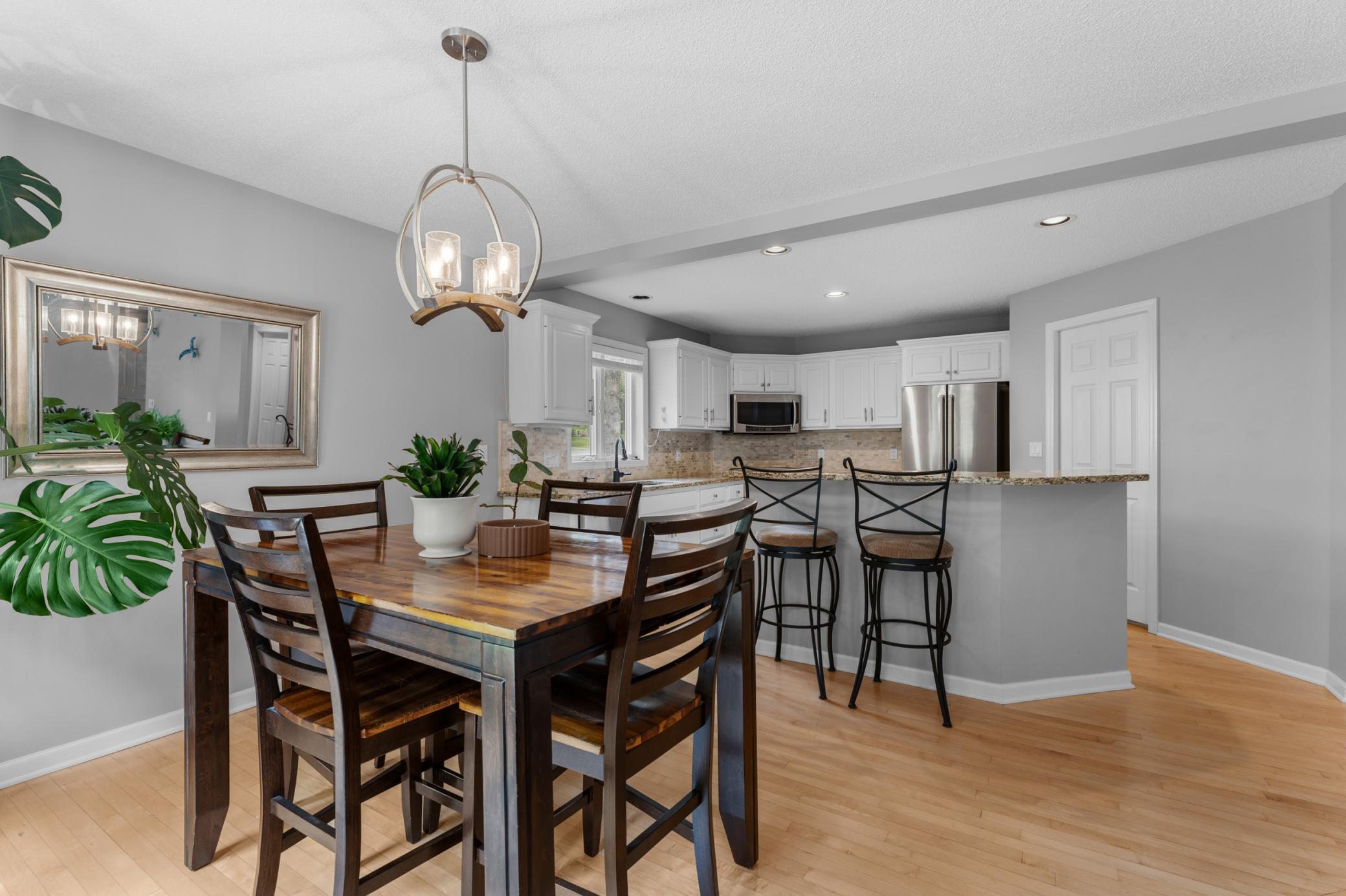 2014 Fox Valley Drive Southwest Rochester, MN 55902 - Photo 10 of 46