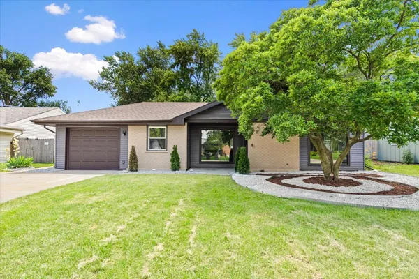 $499,900 | 1409 Sequoia Lane, Darien, IL 60561