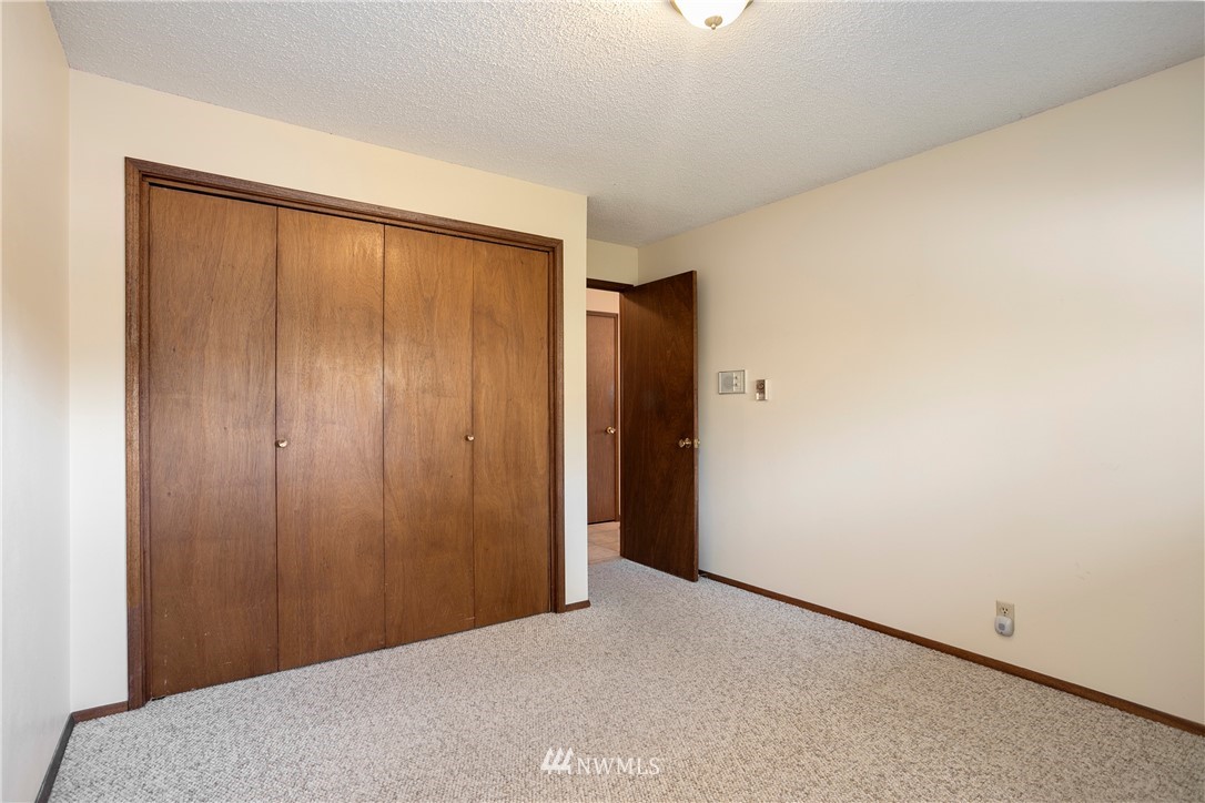 2213 Carpenter Road Southeast Lacey, WA 98503 - Photo 15 of 25 Gallery Image 15