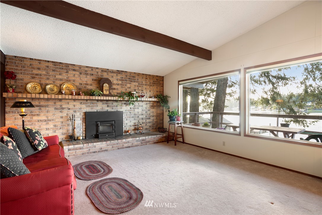 2213 Carpenter Road Southeast Lacey, WA 98503 - Photo 3 of 25 Gallery Image 3