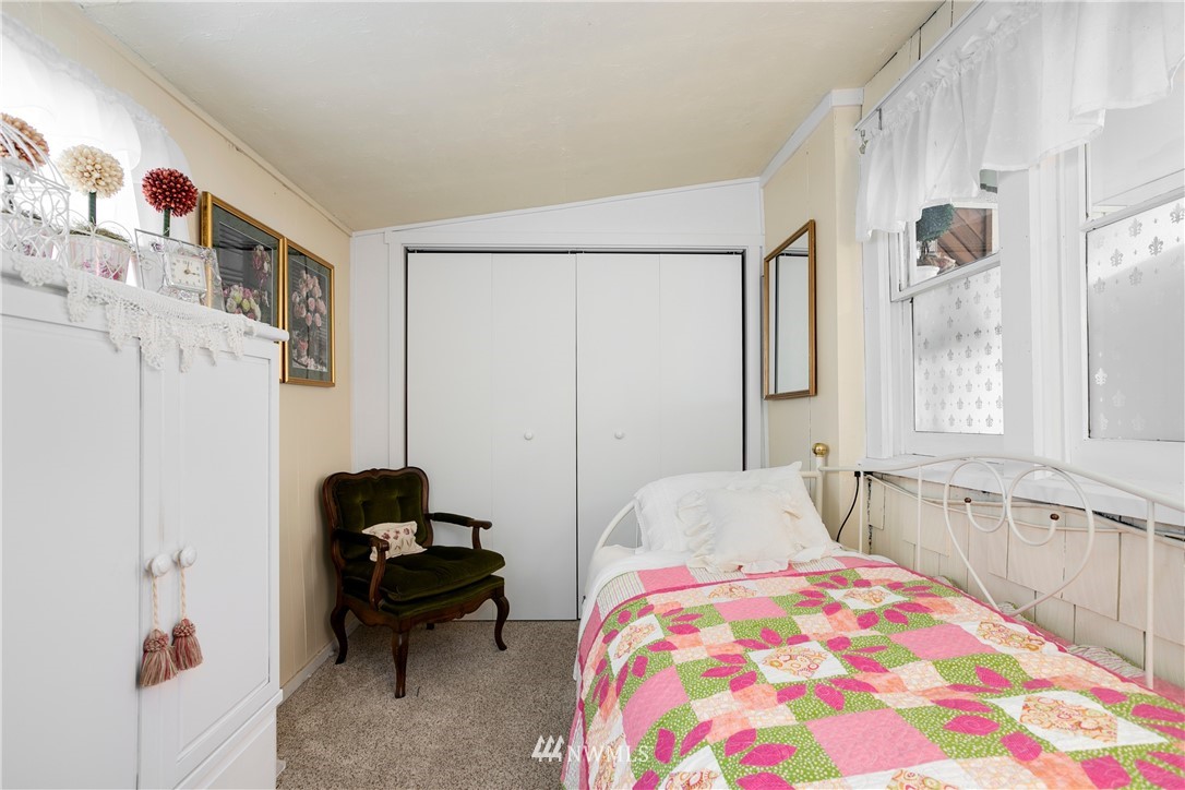 2213 Carpenter Road Southeast Lacey, WA 98503 - Photo 22 of 25 Gallery Image 22