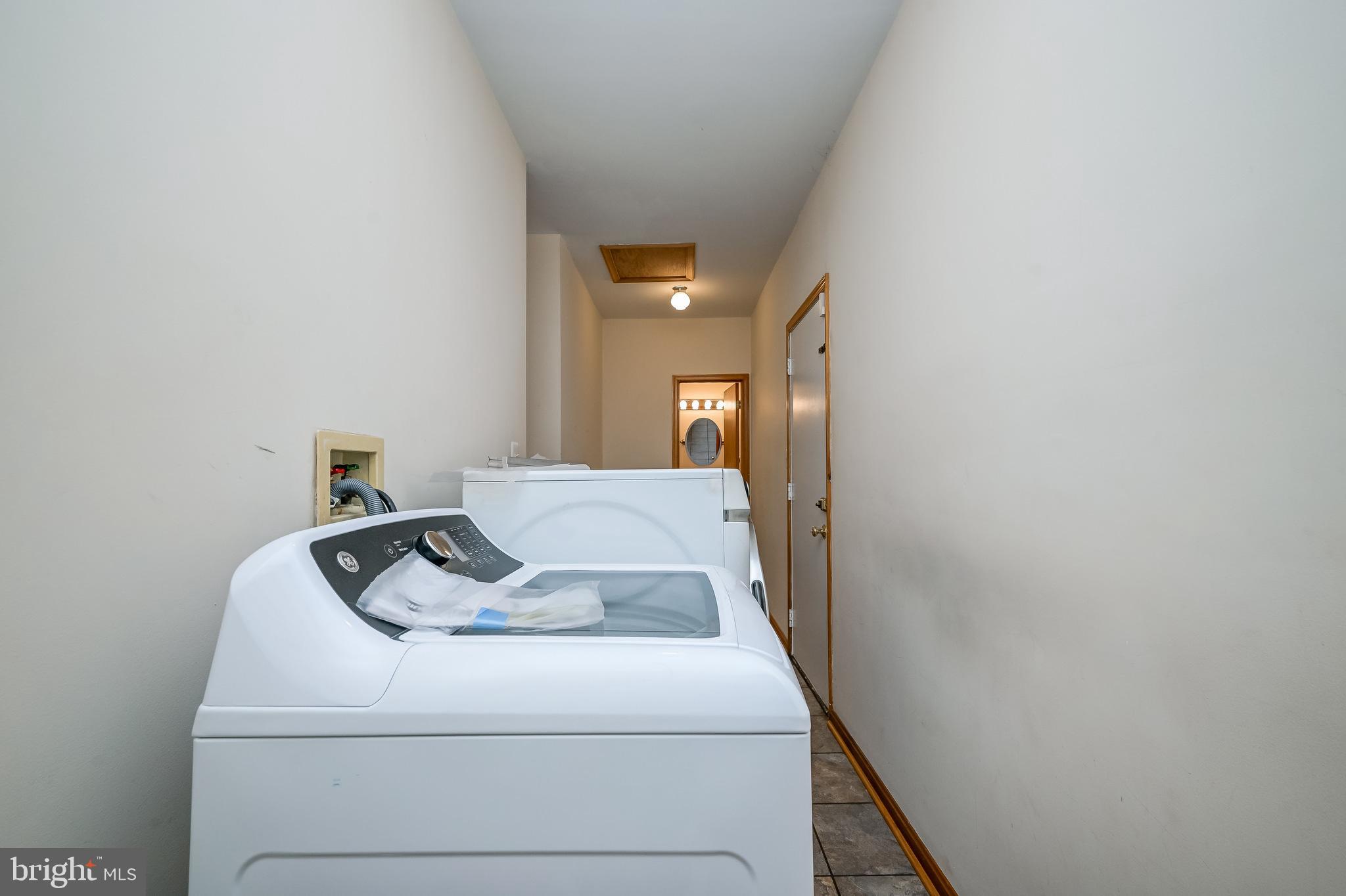 15312 Turkey Foot Road Darnestown, MD 20878 - Photo 25 of 87 Laundry Room