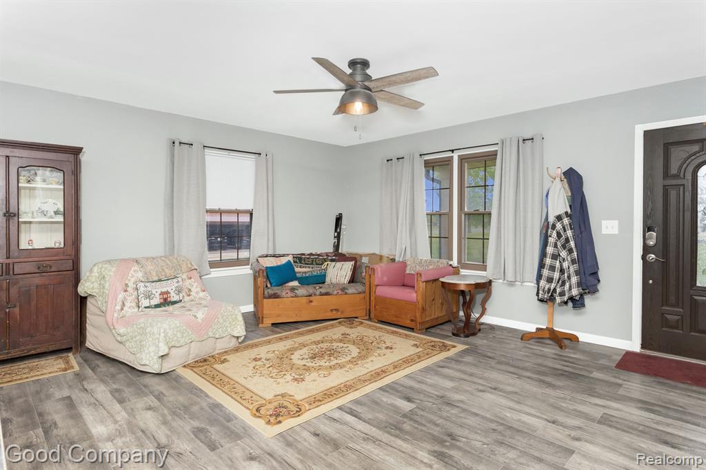 24541 Woodbridge Road Warren, MI 48091 - Photo 3 of 18