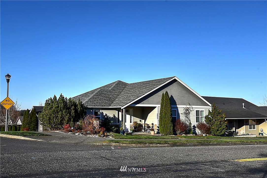 3937 Ruston Way Bellingham, WA 98226 - Photo 1 of 25 Gallery Image 1