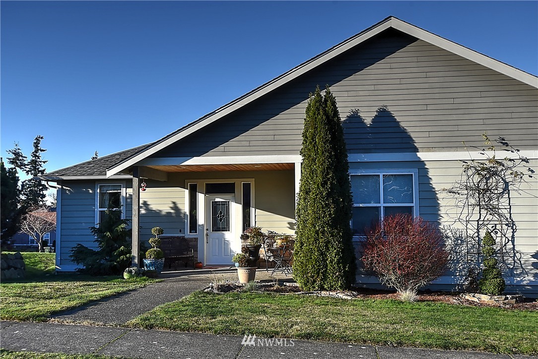 3937 Ruston Way Bellingham, WA 98226 - Photo 2 of 25 Gallery Image 2