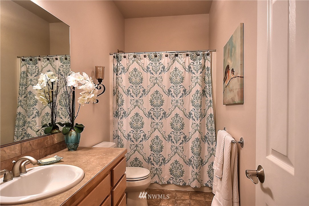 3937 Ruston Way Bellingham, WA 98226 - Photo 16 of 25 Gallery Image 16