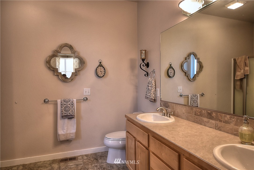 3937 Ruston Way Bellingham, WA 98226 - Photo 19 of 25 Gallery Image 19