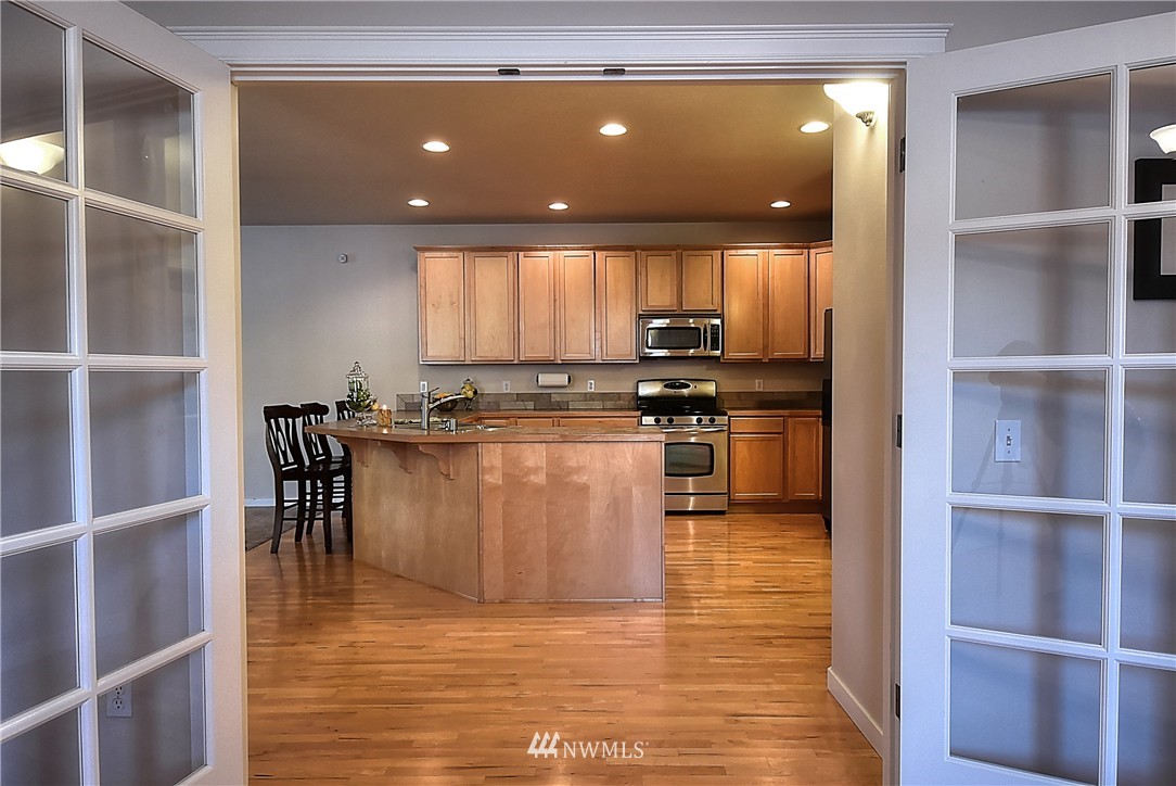 3937 Ruston Way Bellingham, WA 98226 - Photo 7 of 25 Gallery Image 7