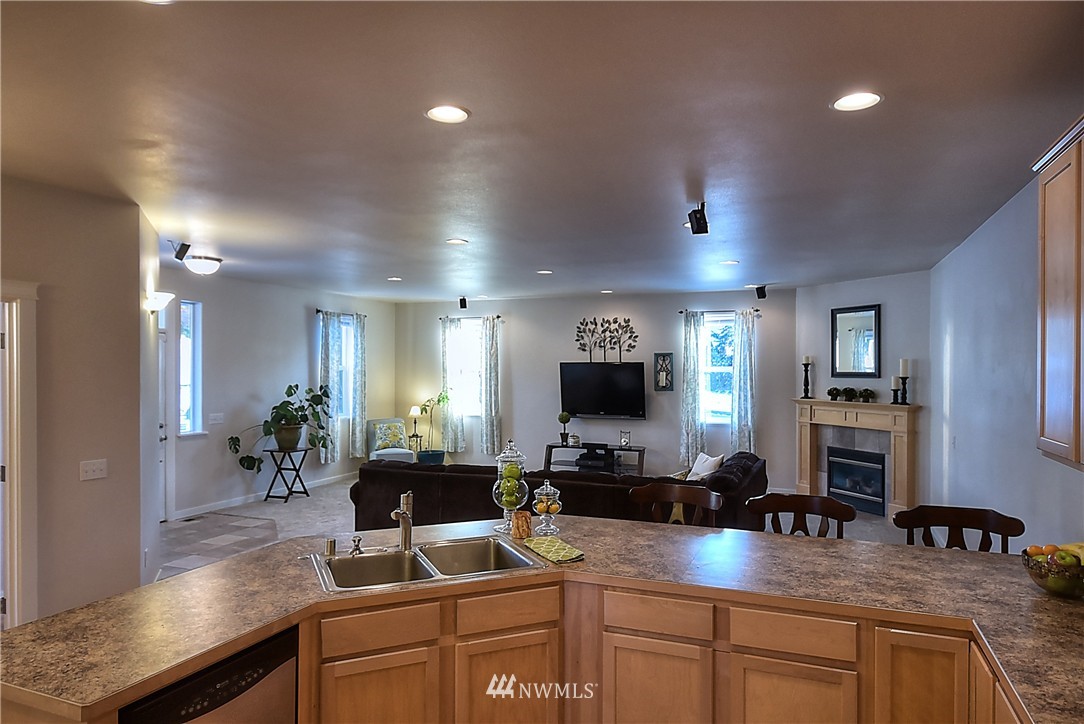 3937 Ruston Way Bellingham, WA 98226 - Photo 10 of 25 Gallery Image 10
