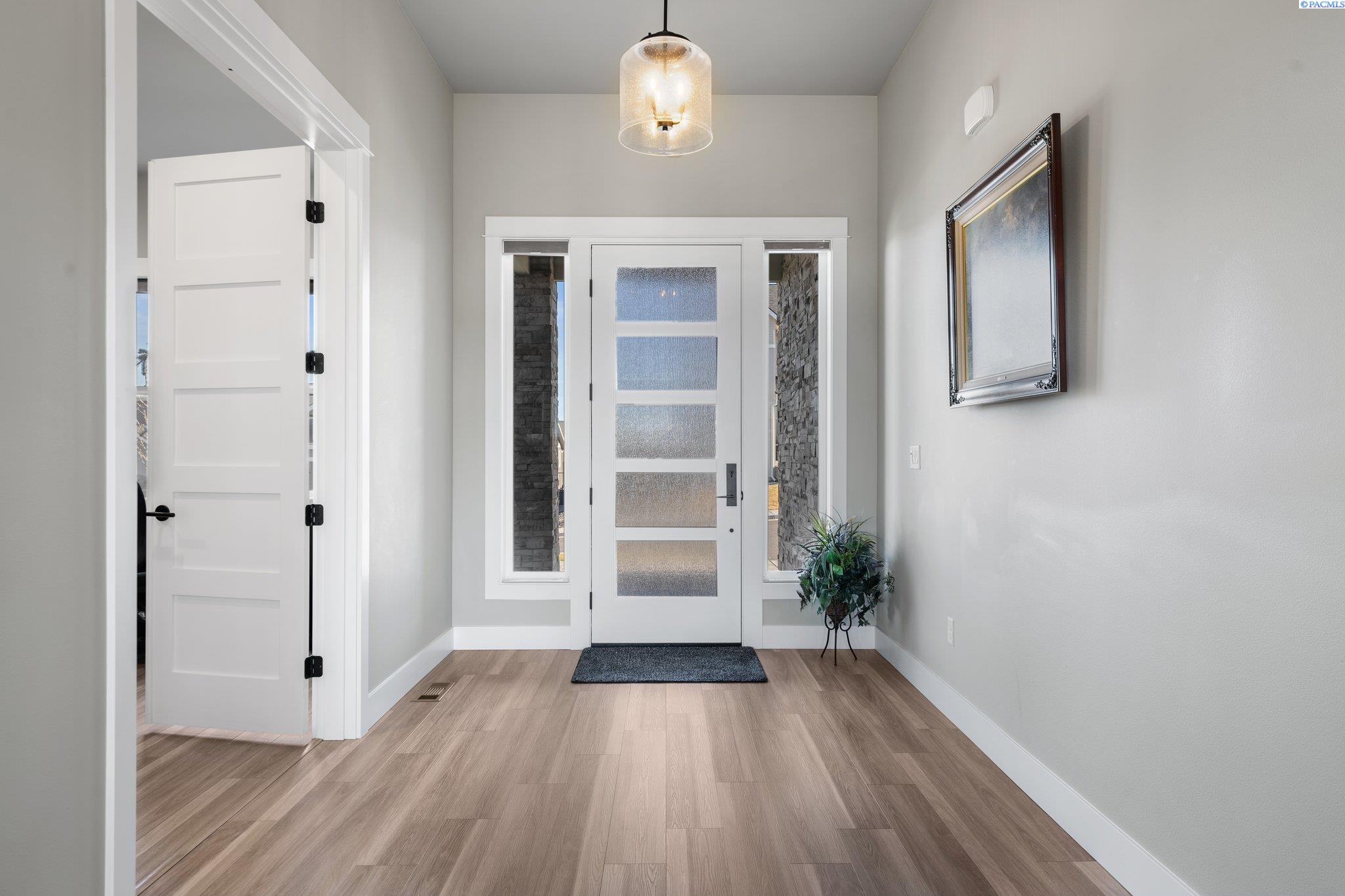 4876 South Reed Street Kennewick, WA 99337 - Photo 4 of 50 Gallery Image 4