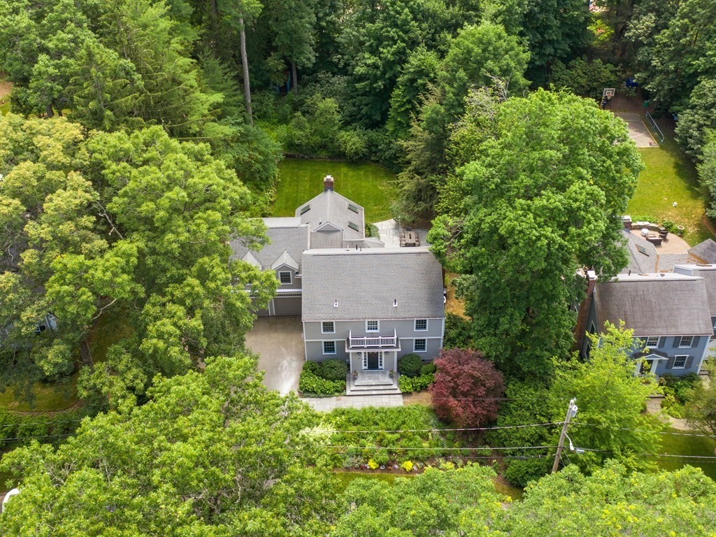 39 Radcliffe Road Wellesley, MA 02482 - Photo 2 of 18