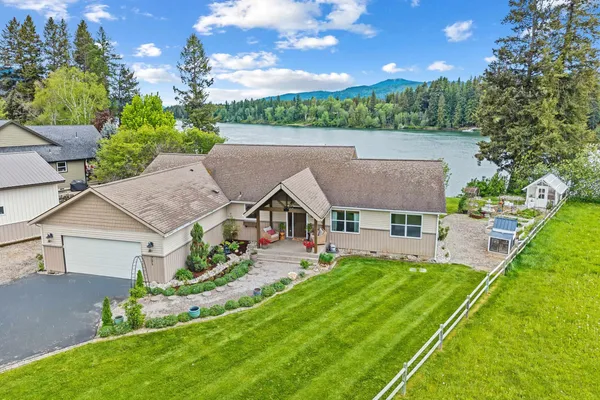 $1,100,000 | 321 Reflection Drive South, Ione, WA 99139