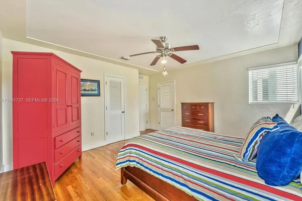 $5,300,000 | 1021 North Greenway Drive, Coral Gables, FL 33134