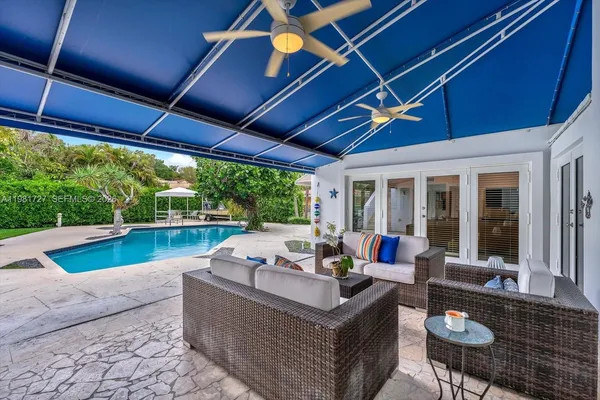 $5,300,000 | 1021 North Greenway Drive, Coral Gables, FL 33134