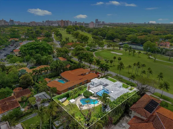 $5,300,000 | 1021 North Greenway Drive, Coral Gables, FL 33134