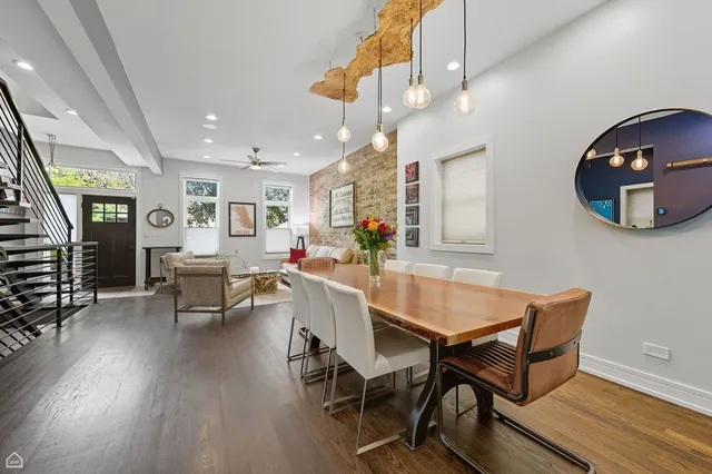 $1,100,000 | 2035 West Erie Street, Chicago, IL 60612