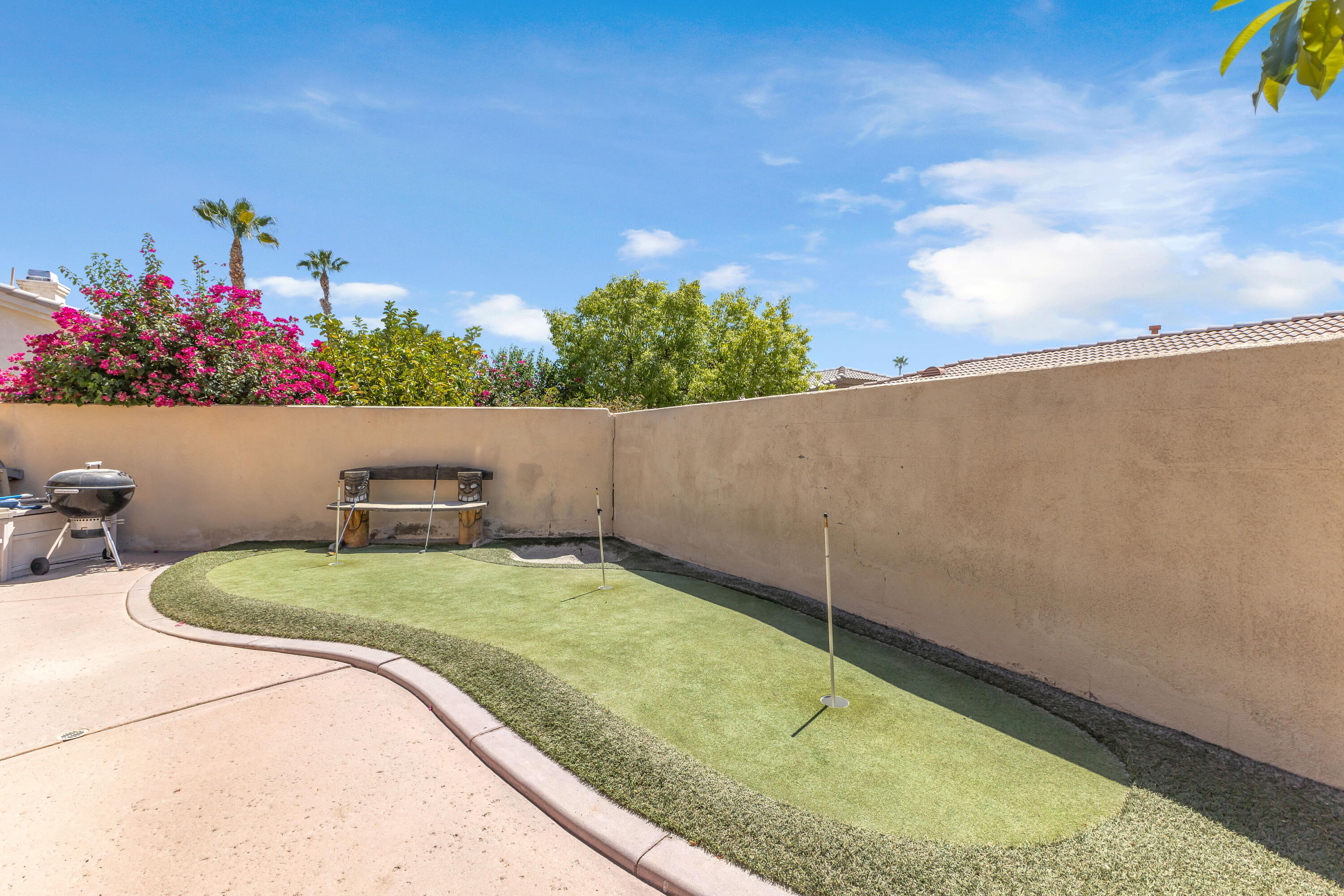 47845 Vía Opera La Quinta, CA 92253 - Photo 29 of 47 swimming pool view