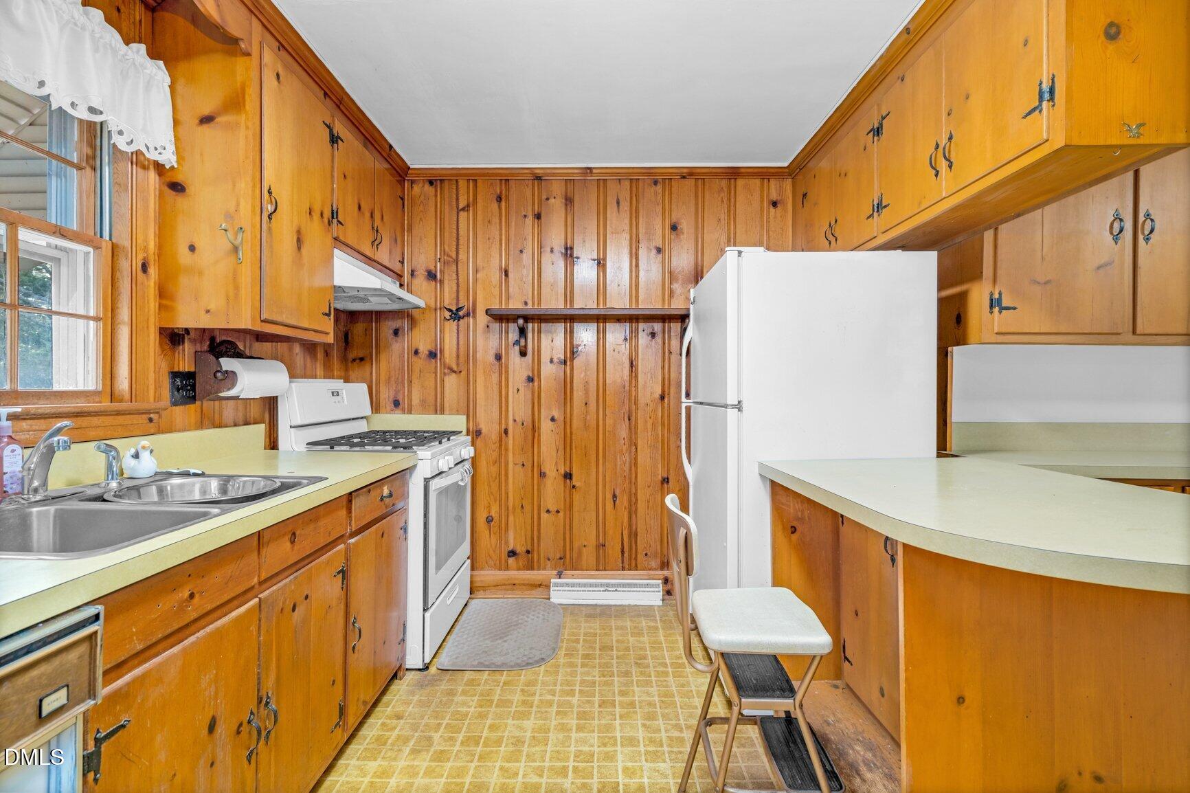 5333 Weaver Road Elm City, NC 27822 - Photo 10 of 23 012-5333WeaverRoad-ElmCity-NC-27822-SMAL